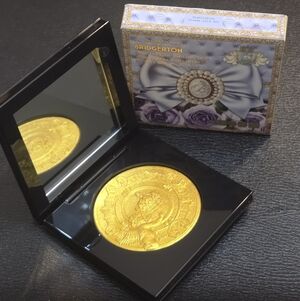 Pat McGrath x Bridgerton Skin Fetish Sublime Gold Highlighter